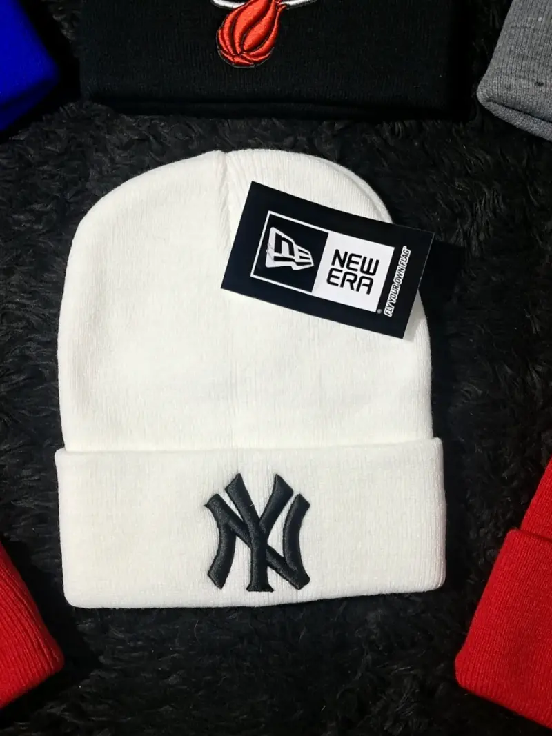 Gorritos de lana full calidad - 2