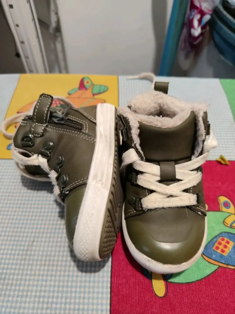 Zapatillas infantiles verdes con forro - 3