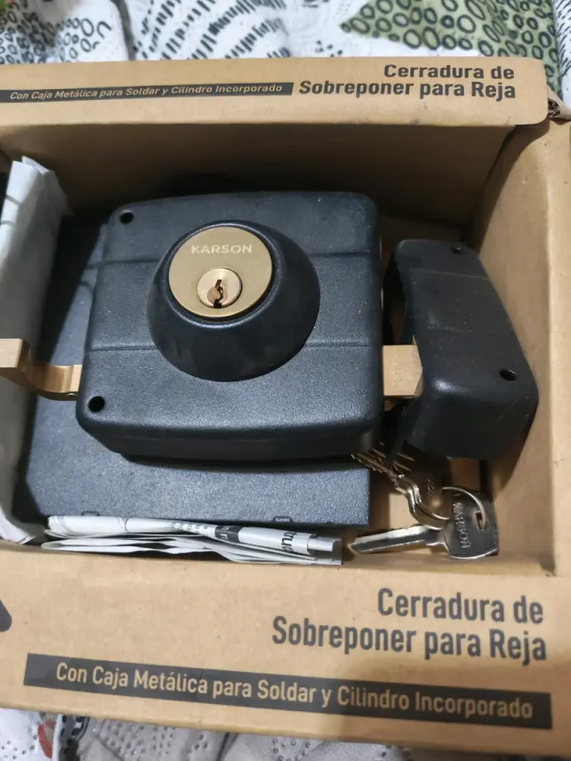 Cerradura KARSON de sobreponer para reja