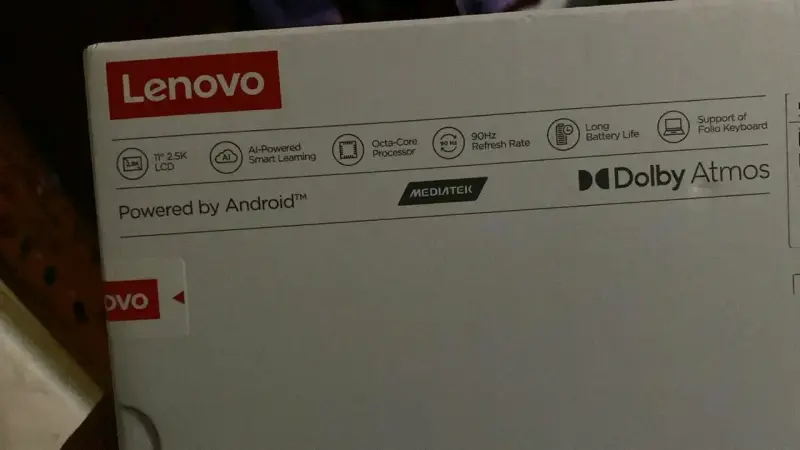 Lenovo Idea Tab con accesorios - 2