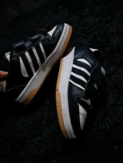 Zapatillas de niño Marca Adidas - miniatura 1