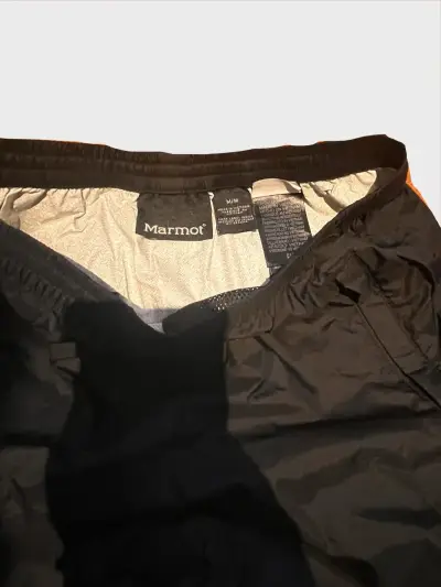 Pantalones outdoor Marmot. Talla M infantil - miniatura 2