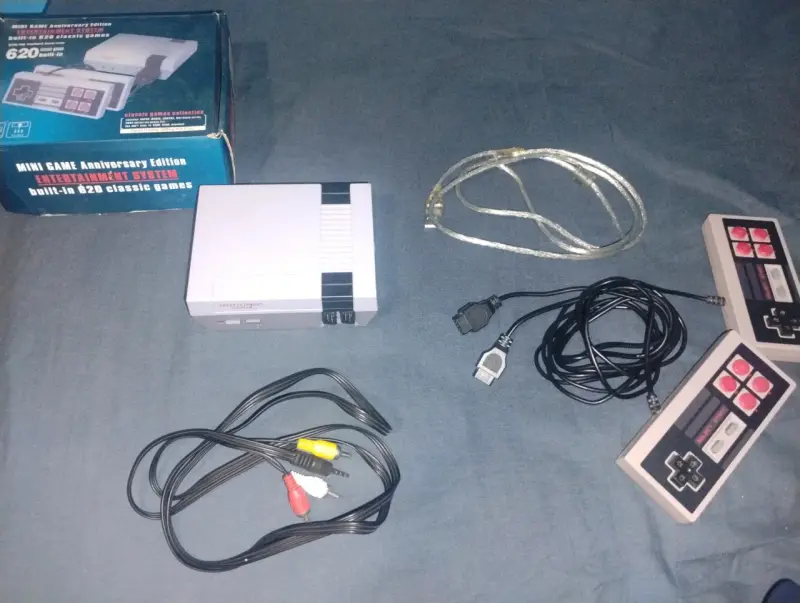 Consola retro 620 juegos integrada - 3