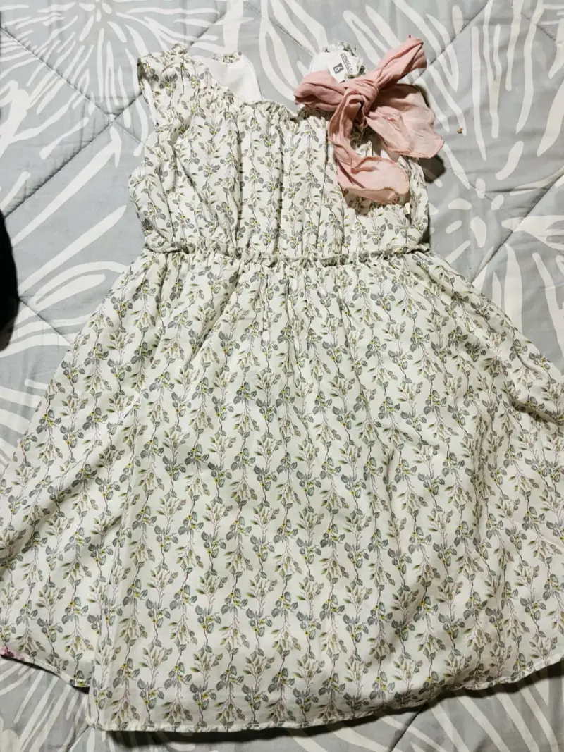 Vestido estampado floral blanco