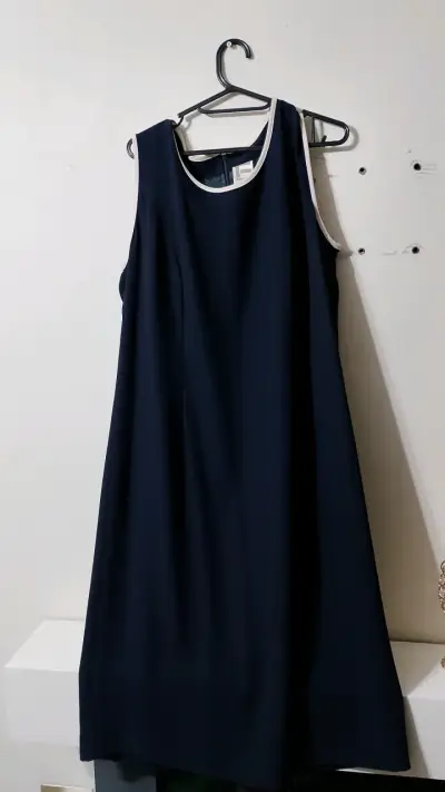 Vestido azul sin mangas - miniatura 2