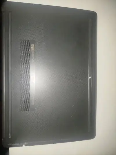 Notebook HP 240 gen 7 para repuesto - miniatura 3