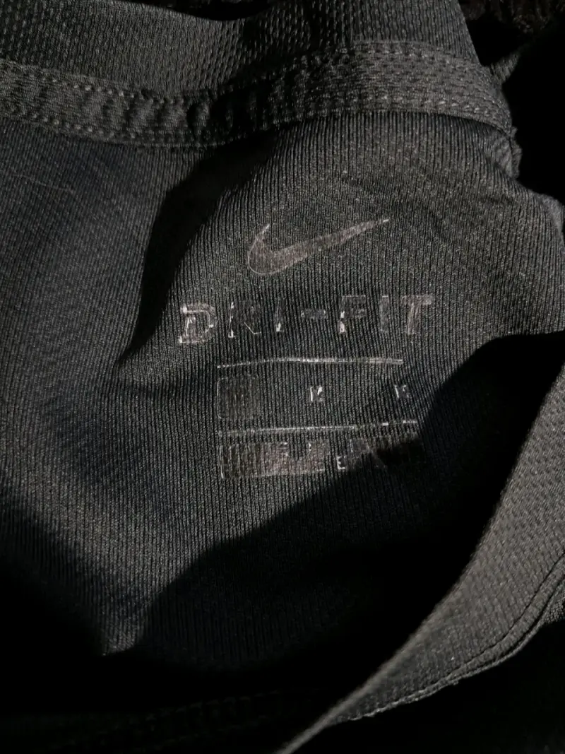 Polera Nike Dri-Fit gris - 3