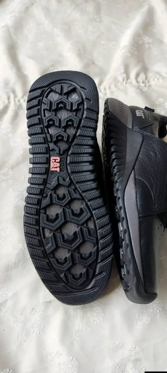 Zapatillas negras CAT - 3