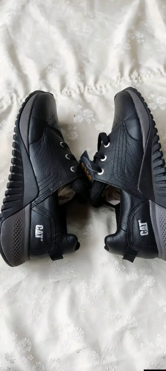 Zapatillas negras CAT - 4