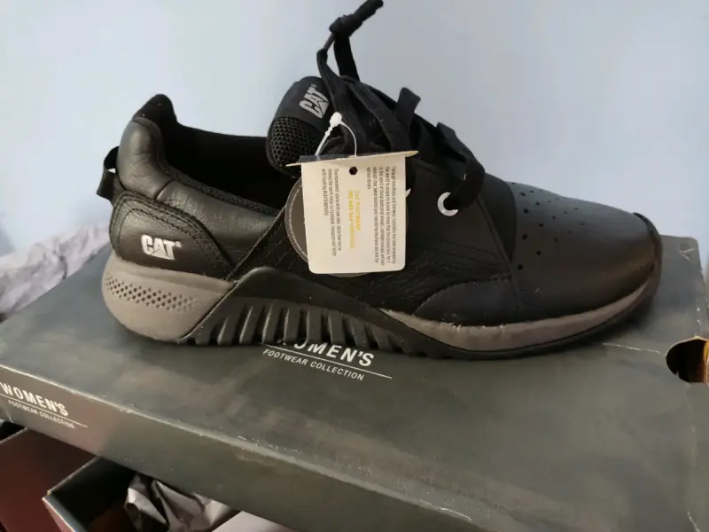 Zapatillas negras CAT - 5