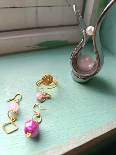 Anillo de alambre dorado - miniatura 2