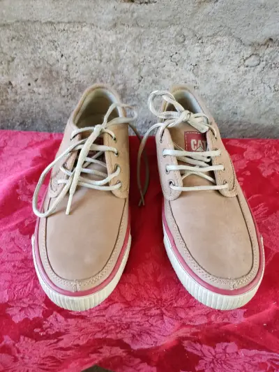 Zapatillas CAT beige con cordones - miniatura 3