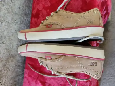 Zapatillas CAT beige con cordones - miniatura 6