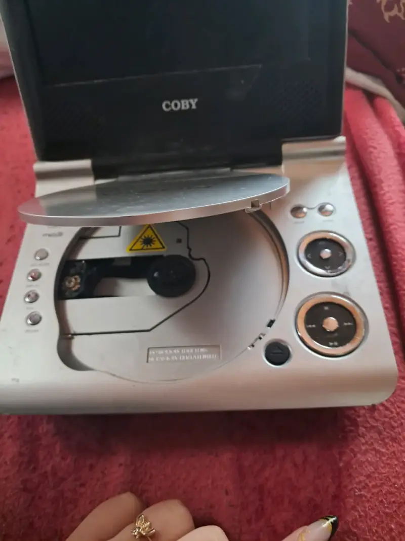 Coby, modelo V-ZON - 2
