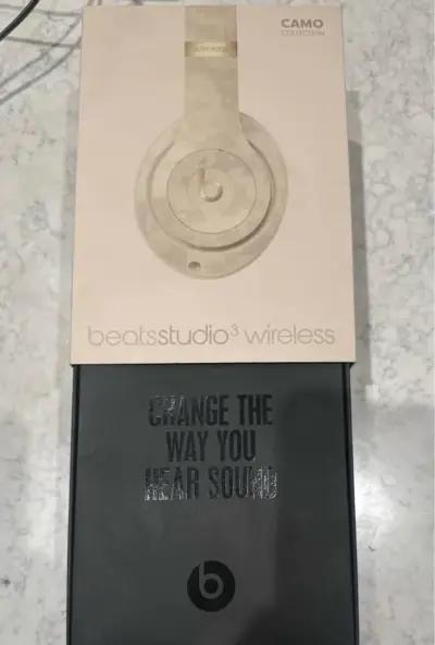 Audífonos Beats Studio3 Wireless Camo - miniatura 1
