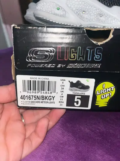 Zapatillas infantiles Skechers negras - miniatura 3