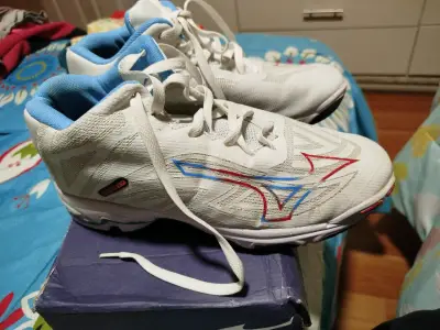 Zapatillas deportivas blancas y azules - miniatura 3