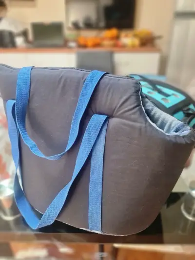 Bolso transportador para mascota y canil - miniatura 1