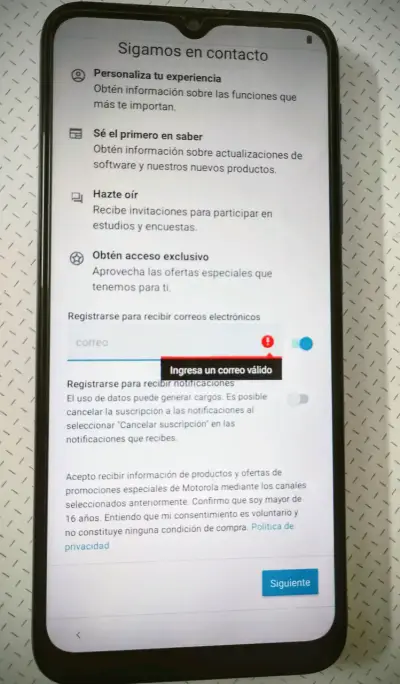 Smartphone Motorola con pantalla grande - miniatura 1