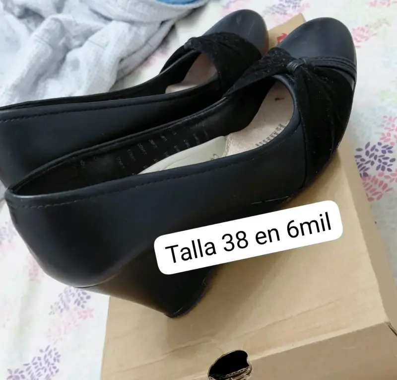 Zapatos negros talla 38
