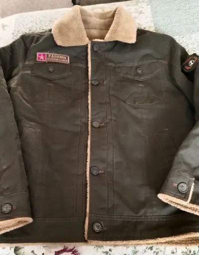 Chaqueta verde con forro de sherpa - miniatura 1