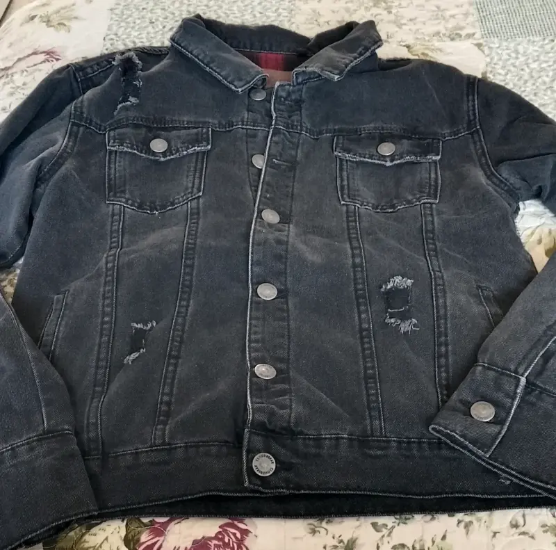 Chaqueta de mezclilla desgastada - 2