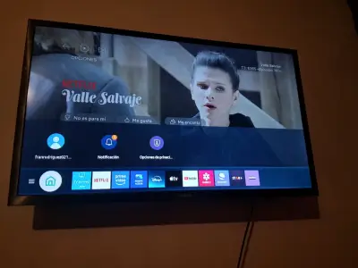 Smart TV Samsung 32 pulgadas - miniatura 1