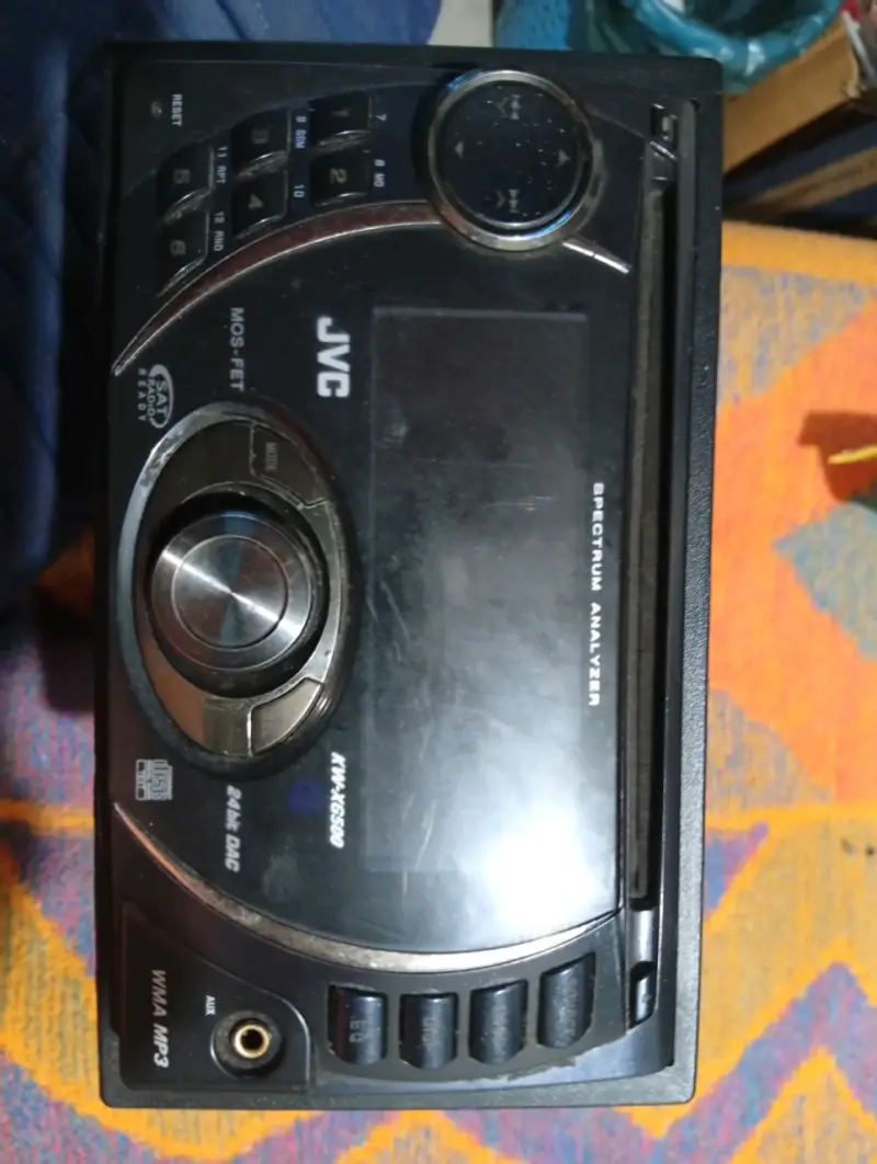 Radio de auto JVC MOS-FET - 3