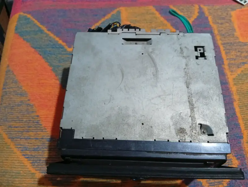 Radio de auto JVC MOS-FET - 4