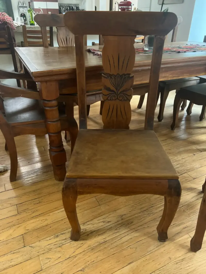 Mesa de comedor de madera - 4