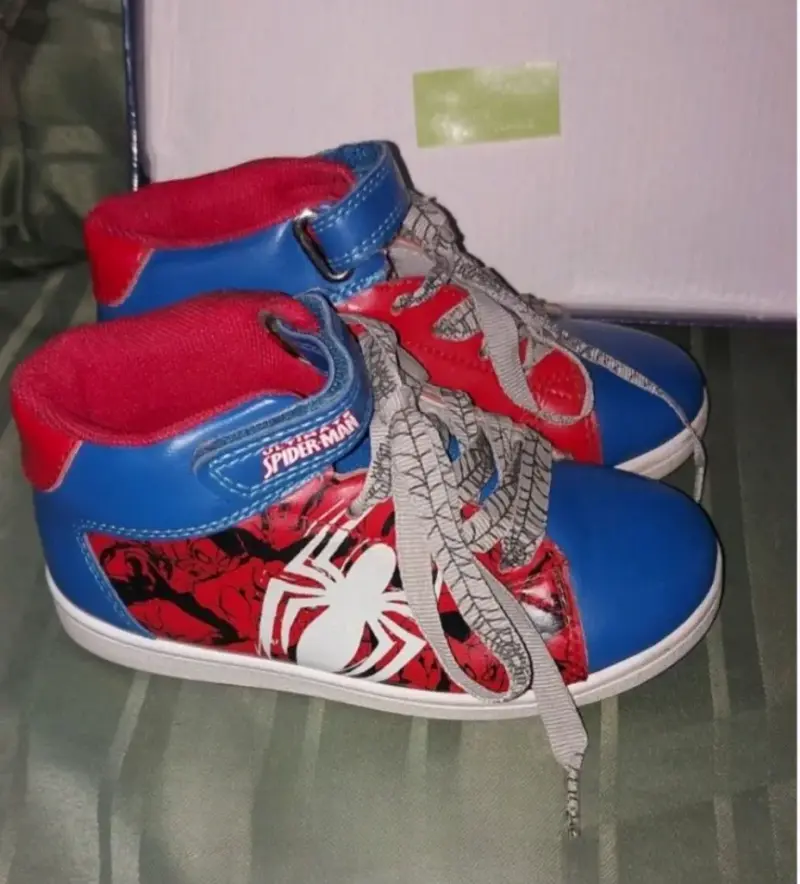 Zapatillas Spiderman niños talla 27 - 2