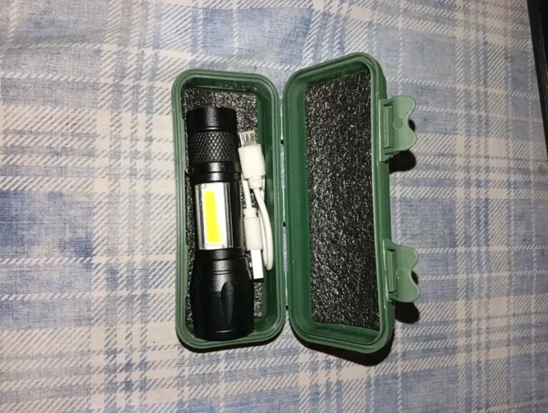 Linterna recargable USB - 2