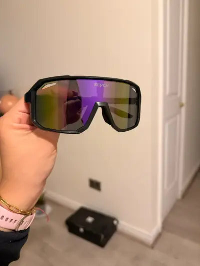 Gafas de sol deportivas - miniatura 1