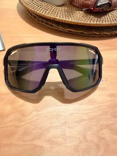 Gafas de sol deportivas - miniatura 2