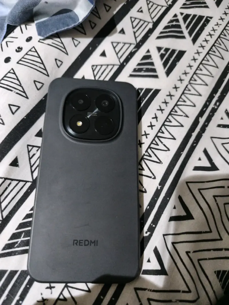 Smartphone negro pantalla grande - 4