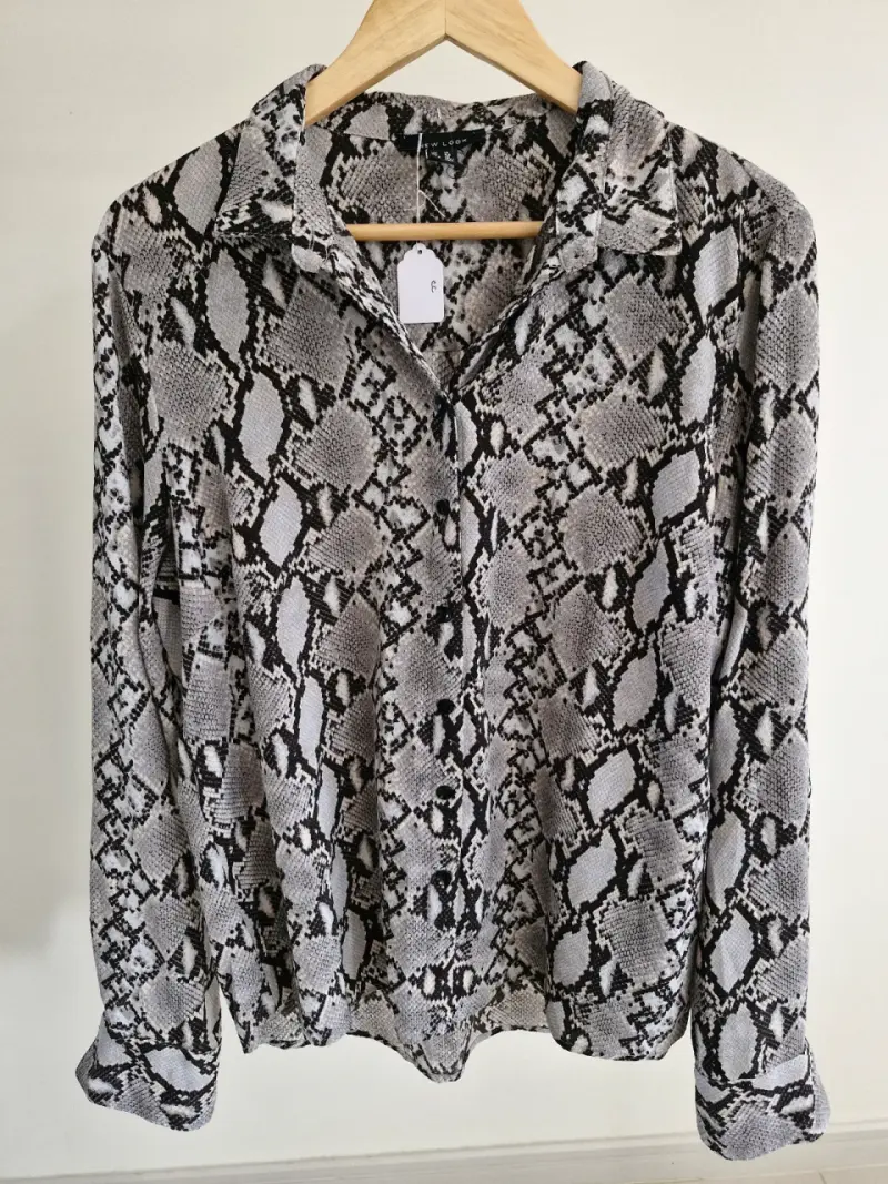 Blusa New Look talla M - 1