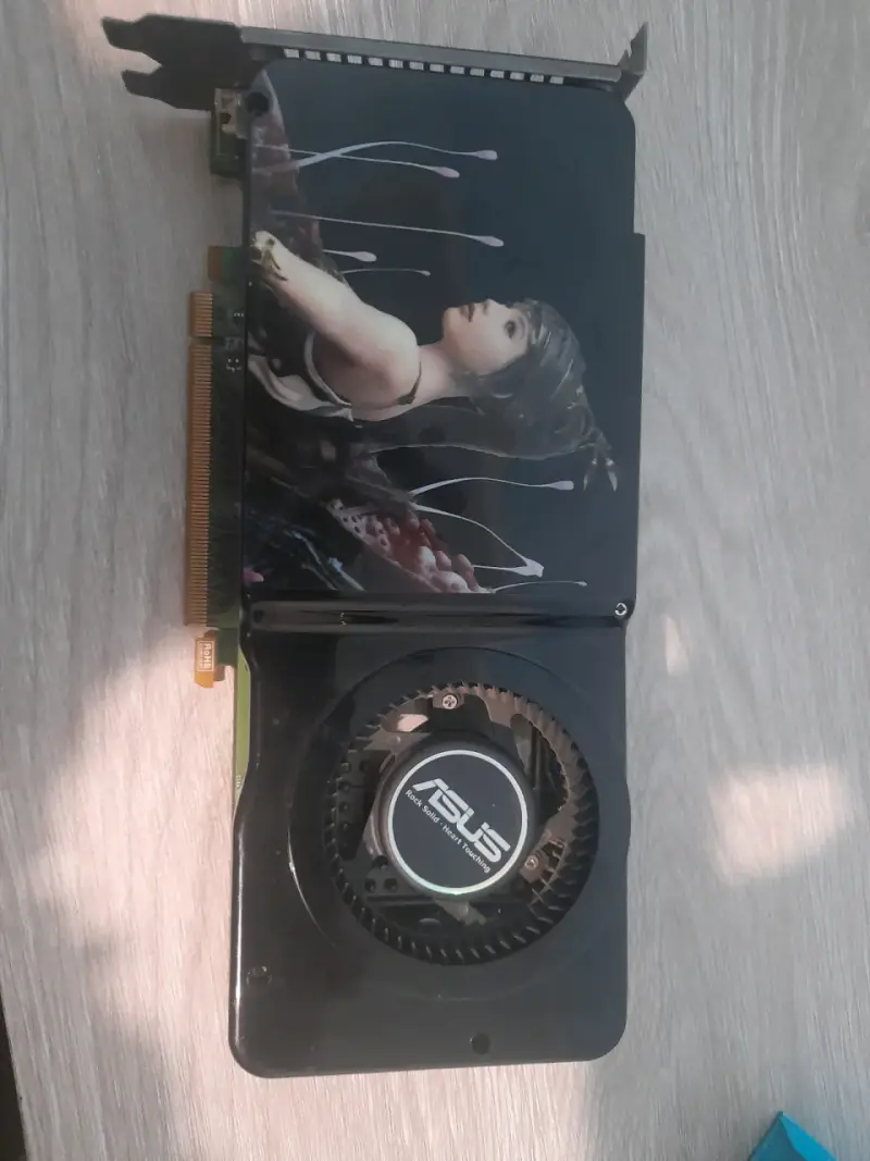 Tarjeta grafica Geforce 8800 gts 512 ASUS