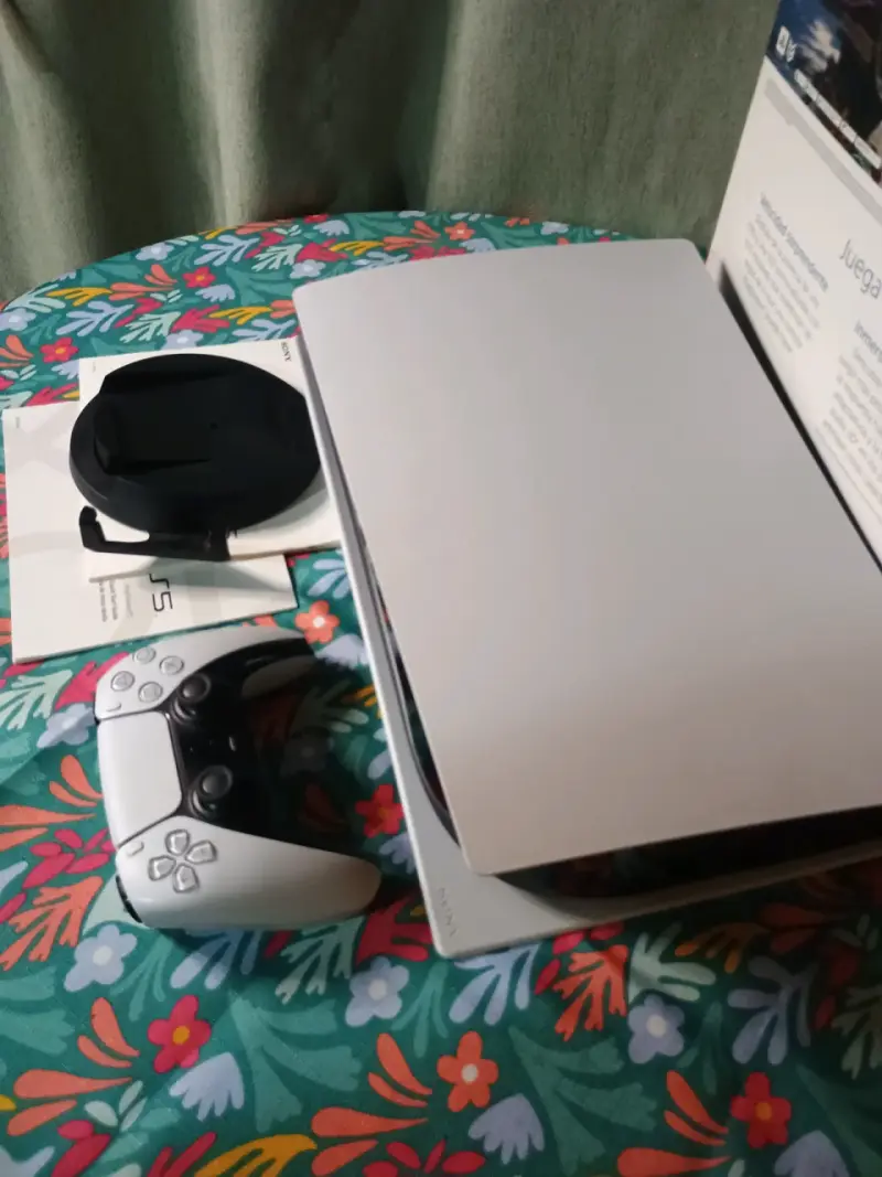 Consola PS5 versión disco como nueva - 1