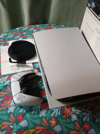 Consola PS5 versión disco como nueva - miniatura 1