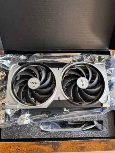 Combo GeForce RTX 5070 + Fuente de poder - miniatura 5
