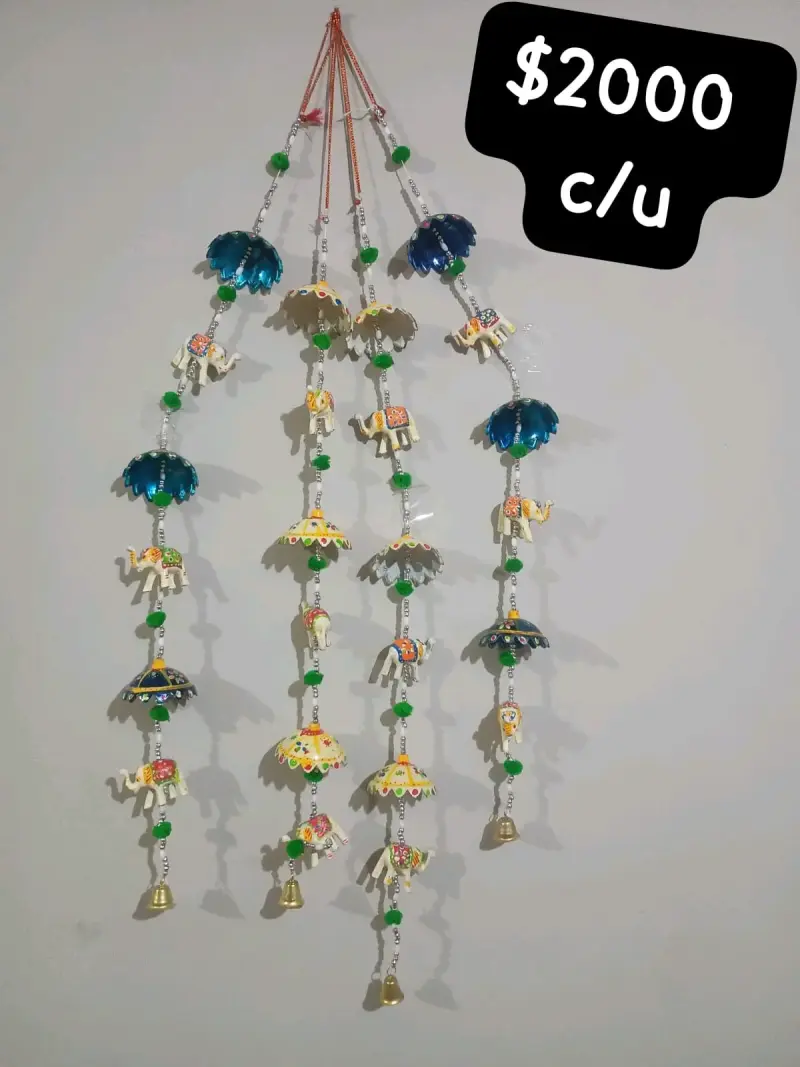 Colgante decorativo con elefantes