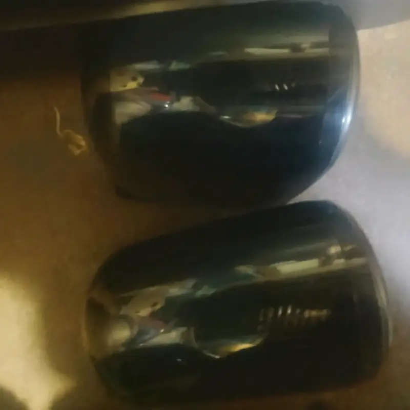 Parlantes Samsung negros - 2