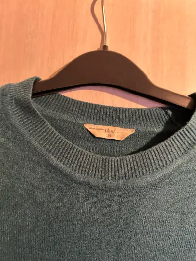 Suéter celeste  para mujer - miniatura 2