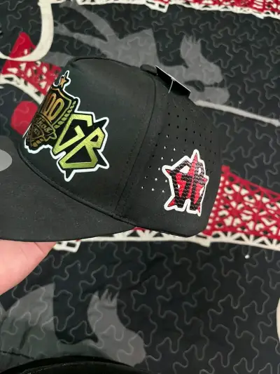 Gorra negra Colo-Colo con parches - miniatura 3