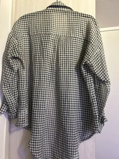 Camisa a cuadros blanco y negro - miniatura 2