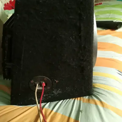 Subwoofer sony caja negra con cables - miniatura 1