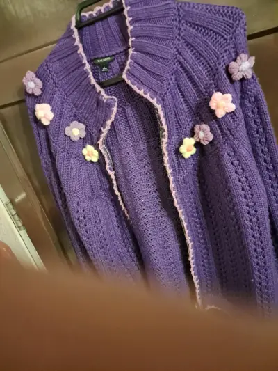 Chaqueta  violeta con flores - miniatura 3