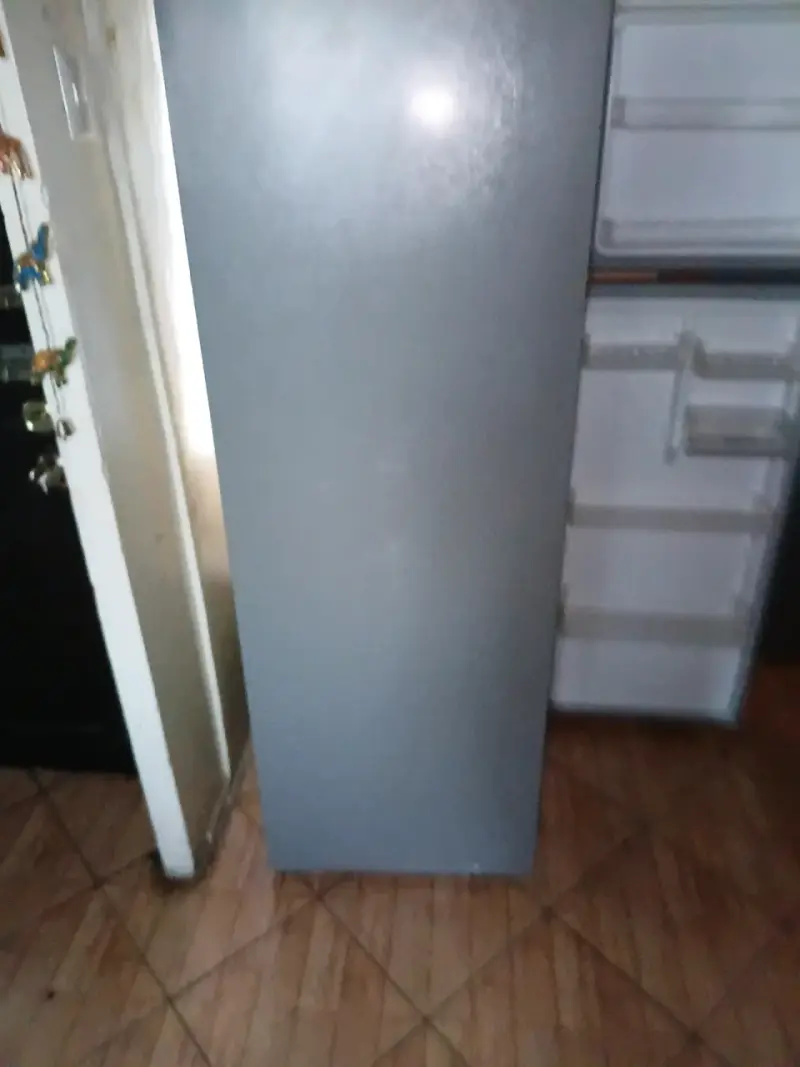 Refrigerador Midea No Frost 252L Inox - 3