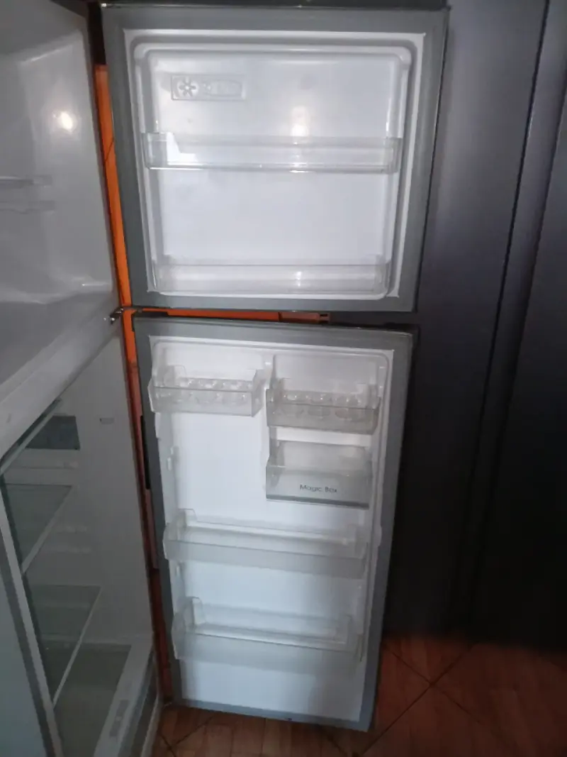 Refrigerador Midea No Frost 252L Inox - 5