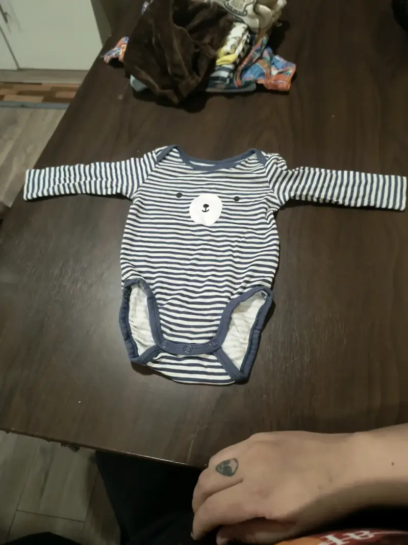 Body de bebé a rayas - 1